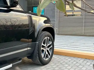رنج روفر ديفندر 2023 8