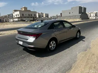 هيواندي النترا 2022 سمارت 8
