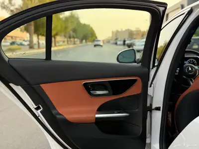 مرسيدس C300 2024 اعلى فئة 22