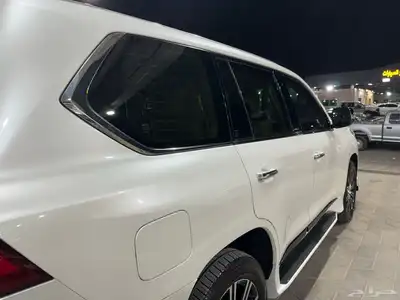 جيب لكزس 2021 LX570 - بحالة الوكالة ممشى قليل .. 11