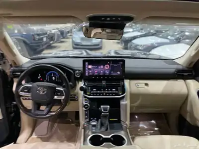 جكسار L4 سعودي 2025 اسود شبه جديد 11