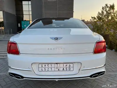 بنتلي   2022 BENTLEY CONTINENTAL FLYING SPUR 7