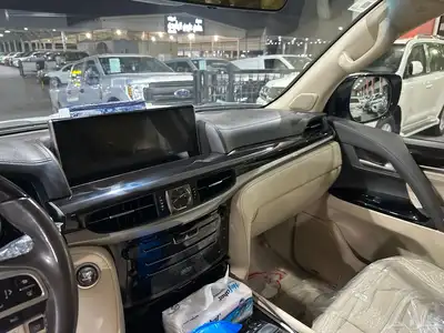 جيب لكزس 2021 LX570 - بحالة الوكالة ممشى قليل .. 29