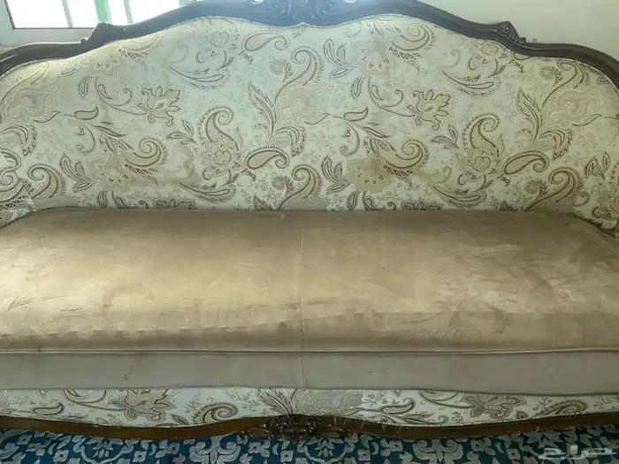 اثاث طقم كنب مكون سبع قطع 3