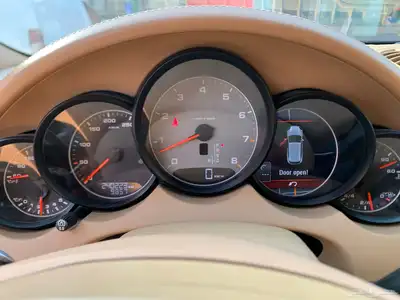 جيب بورش كيان S 28