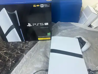 بلستيشن برو مع 2 يد تحكم اصليه 1