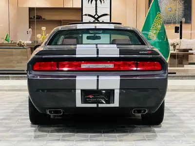 دودج تشالنجر 2013 SRT 6 4 سعودى بحاله ممتازه 3