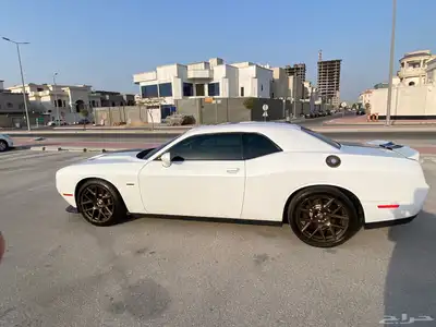 للبيع شالنجر 2016 5.7 R T 1