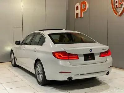 بي ام دبليو 520i 2020 بحالة نظيفه جدا 3