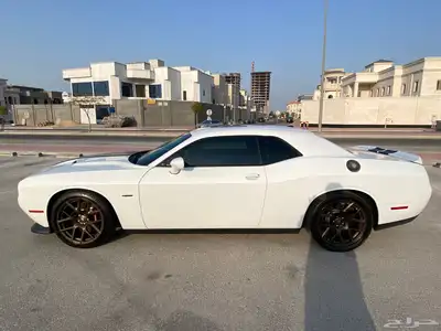 للبيع شالنجر 2016 5.7 R T 6