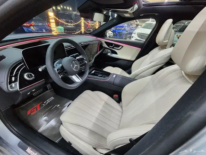 مرسيدس E300 موديل 2025 15