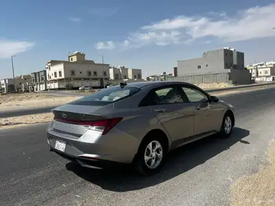 هيواندي النترا 2022 سمارت 9