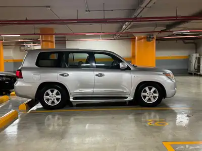جيب لكزس LX 570 2010 2