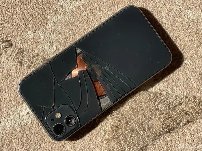 ايفون 11 العادي اسود 128 GB 2