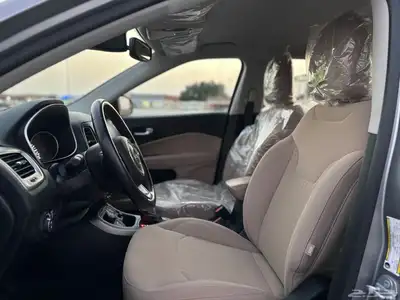 جيب jeep كومباس 2020 عداد 10 الف 34