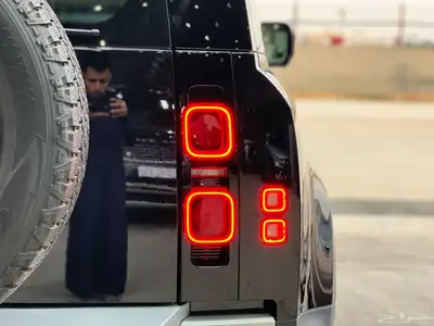 لاند روفر ديفندر SE موديل 2024 (ناغي ضمان وصيانة مجانية) 11