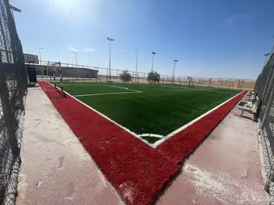انجيلة ملاعب 10