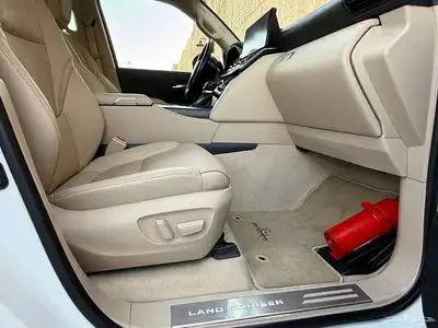 لندكروزر 2022 VXR 36