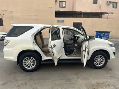جيب فورشنر تويوتا موديل 2013 3