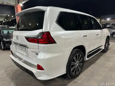 جيب لكزس 2021 LX570 - بحالة الوكالة ممشى قليل .. 6