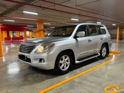 جيب لكزس LX 570 2010 1
