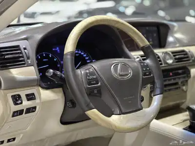 لكزس LS460 موديل 2013 بحالة ممتازة 16