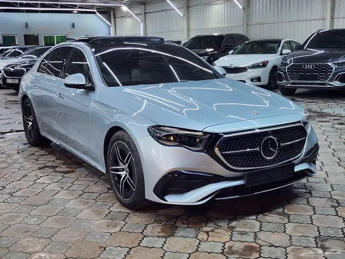 مرسيدس E300 موديل 2025 1