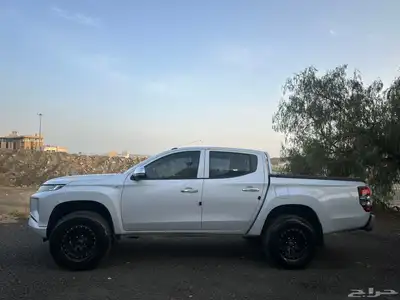 للتنازل ميتسوبيشي L200 ديزل قسط ( 1113 ) ريال قير عايدي 2