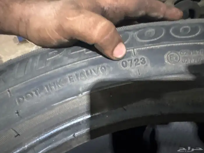 كفرات جنط 20. مقاس 285 50 20 1
