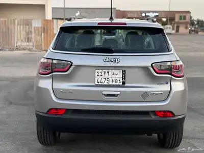 جيب jeep كومباس 2020 عداد 10 الف 13