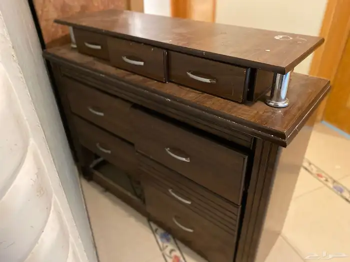 دولاب وسرير وتسريحه 1