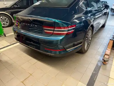 جنسس G80 شبه جديدة فل الفل شاشات 11