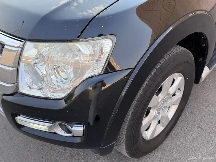 مستبيشي باجيرو GLS 2020 لون اسود 3