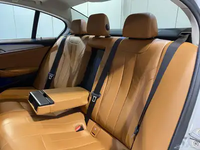 بي ام دبليو 520i 2020 بحالة نظيفه جدا 21