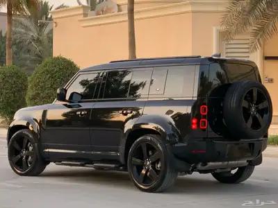 ديفندر HSE موديل 2023 بحالة الوكاله ممشى 36 الف 19