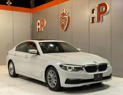 بي ام دبليو 520i 2020 بحالة نظيفه جدا 0