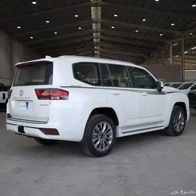 لاندكروزر GXR فل كامل ابواب شفط 2025 بريمي 1