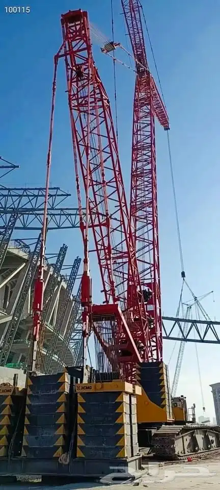 كرين  Large Crane Rentals for Heavy Lifting Projects 6