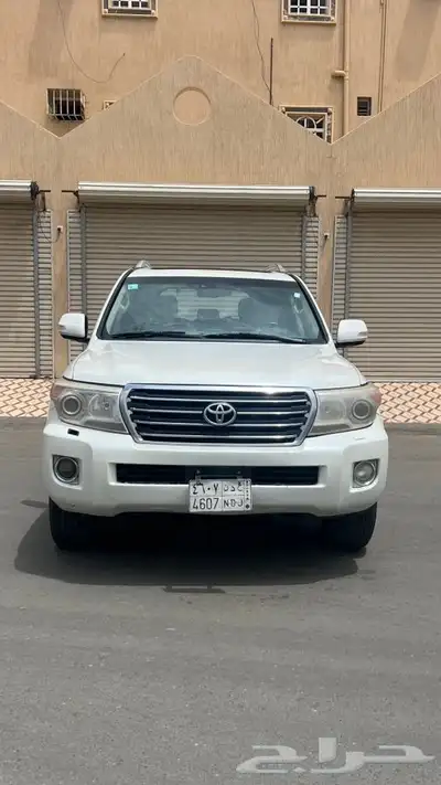 جيب تويوتا لاندكروزر جي اكس ار 2014 0