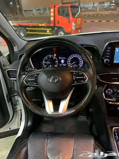 هيونداي سنتافي 2019 ديزل دبل رادار مستورد.. 9