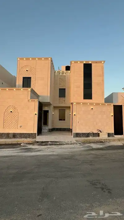 فلتين للبيع تشطيب فاخر حي الواصليه 2