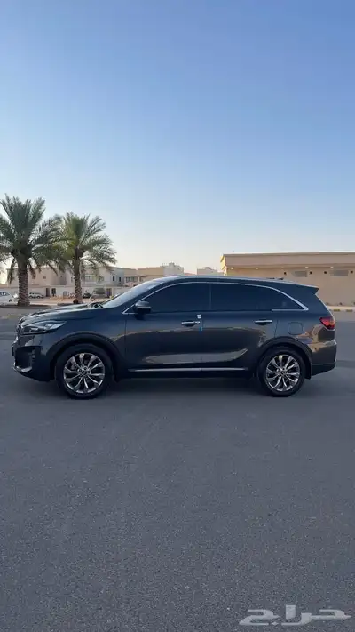 سورنتو 2020 بطاقه جمركيه 5 مقاعد بدي بلد 4