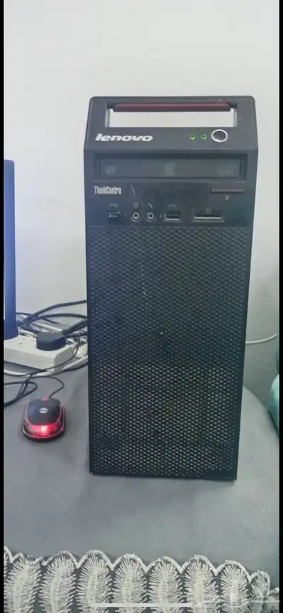 كمبيوتر مكتبي Lenovo للبيع 0