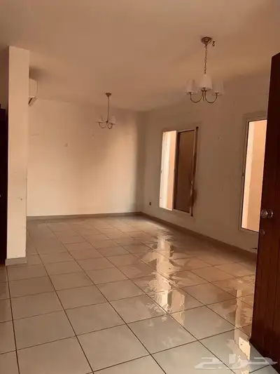 فيلا متصله للبيع حي مرجانه 4