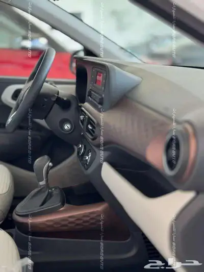هونداي اي تن 2025 i10 6