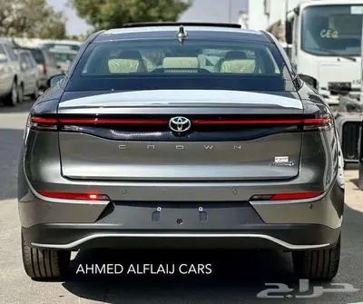 تويوتا كروان بريميوم 2025 بالنقد والتقسيط 8