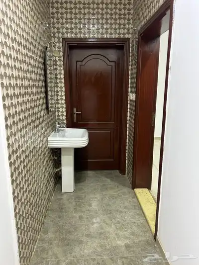 شقه للايجار في جدة حي الخمره 3