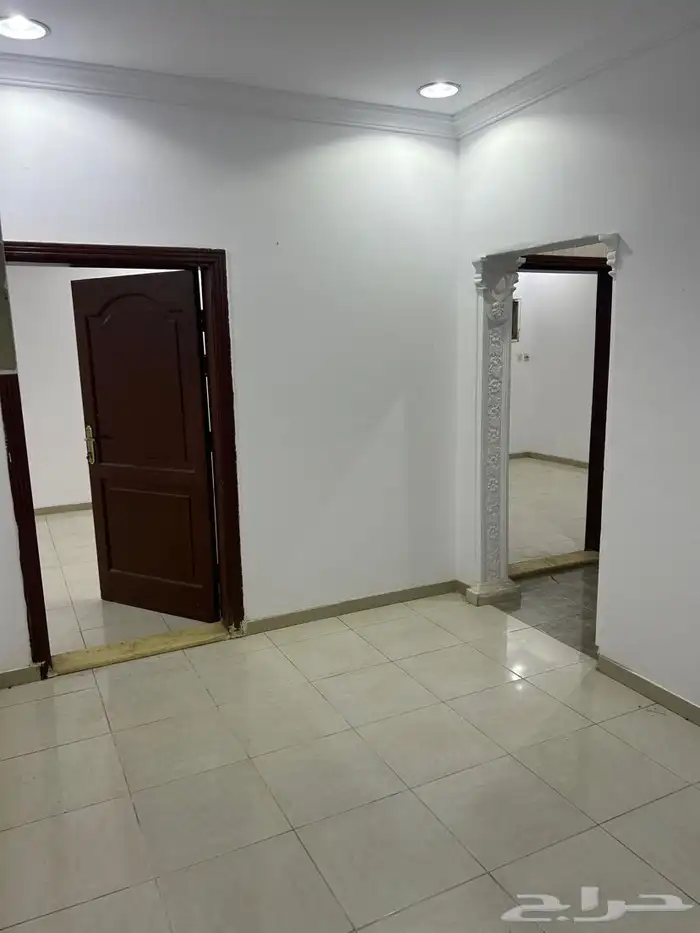 شقه للايجار في جدة حي الخمره 1