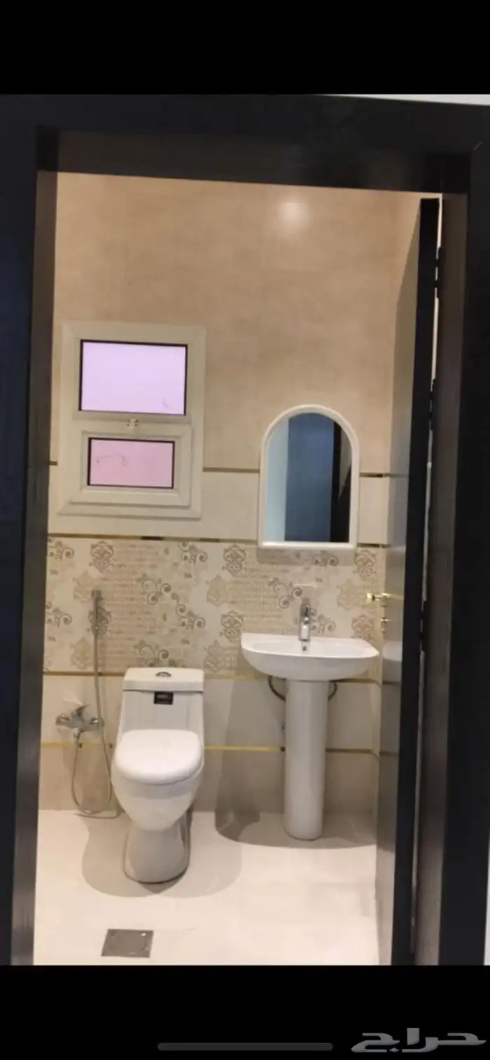 للبيع دور أرضي حي النرجس 9