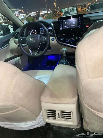 تويوتا كامري GLE فل كامل 2024 17